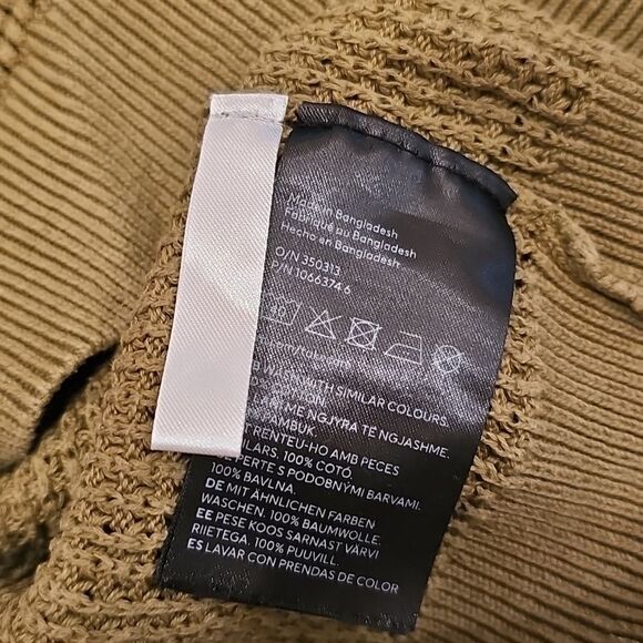 H&M Waffle Knit Crewneck Sweater 6X-7 - Picture 7 of 9